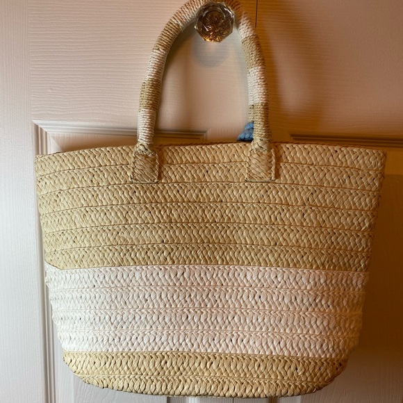 NEW Altru woven tote - Picture 2 of 3